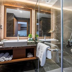 Double Room Mountain View